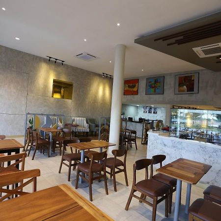 The Quay Boutique Hotel Phnom Penh Dış mekan fotoğraf